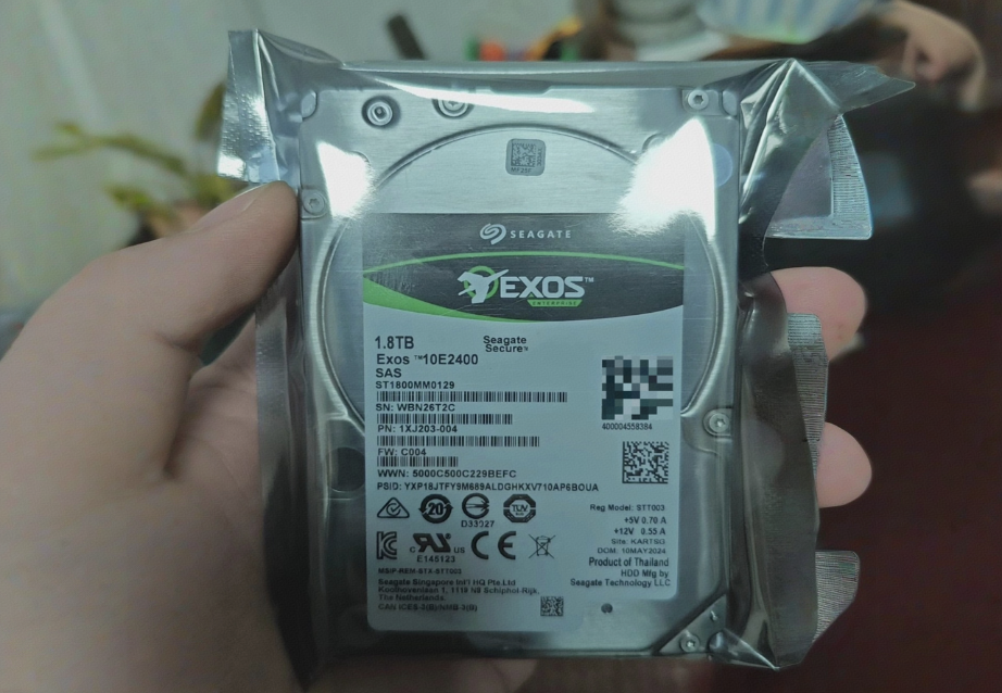 ST1800MM0129