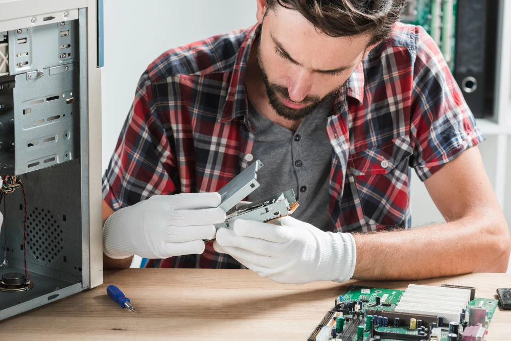 Rethinking IT Hardware Maintenance for Long-Term Cost Efficiency